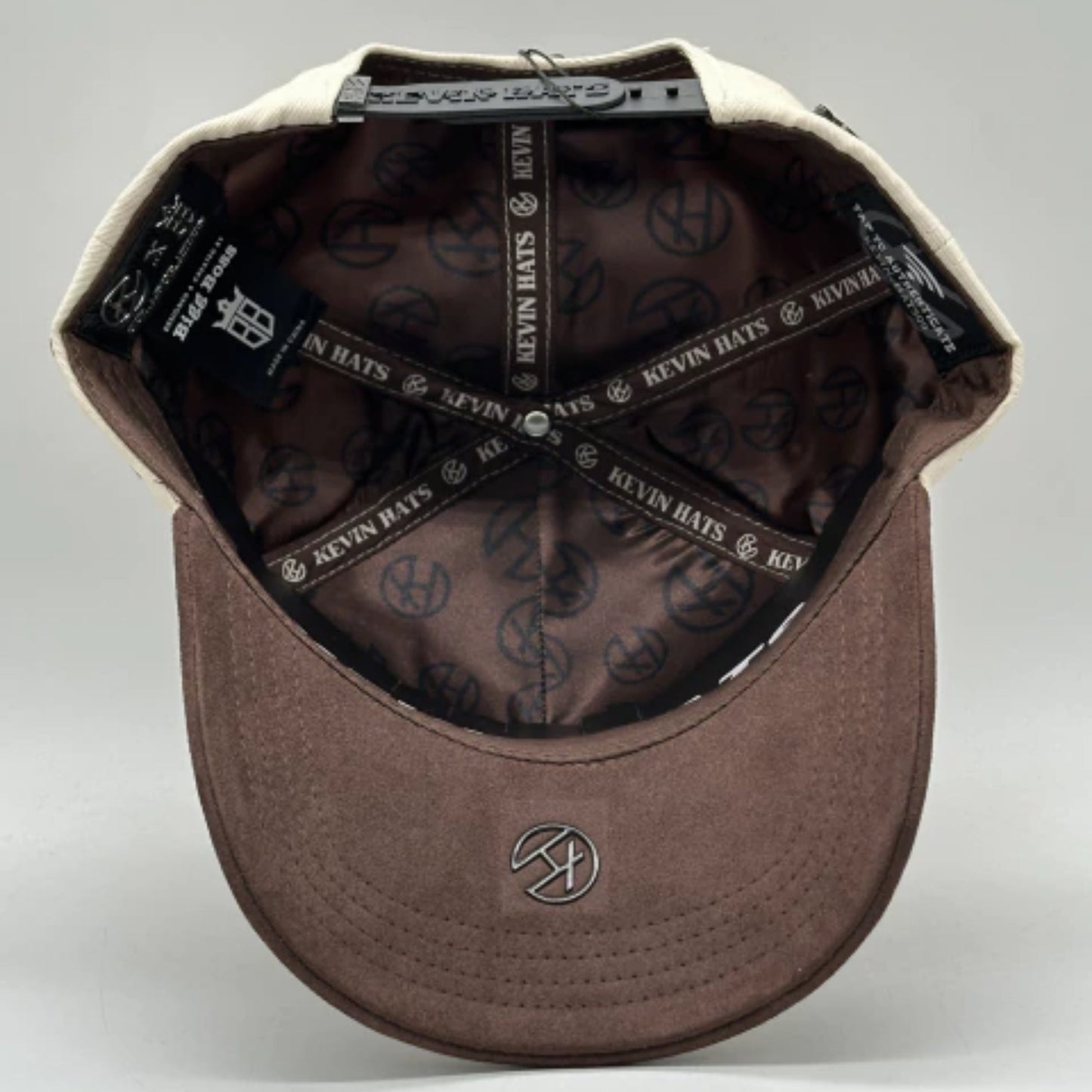 GORRA BIG BOSS // X KEVIN HATS NY TAN LIGTH